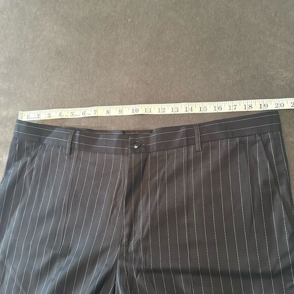 Men’s Black Pinstripe 3 Piece Suit 2 Button Closure Size 44 Jacket 40 Pants NEW - Picture 11 of 16